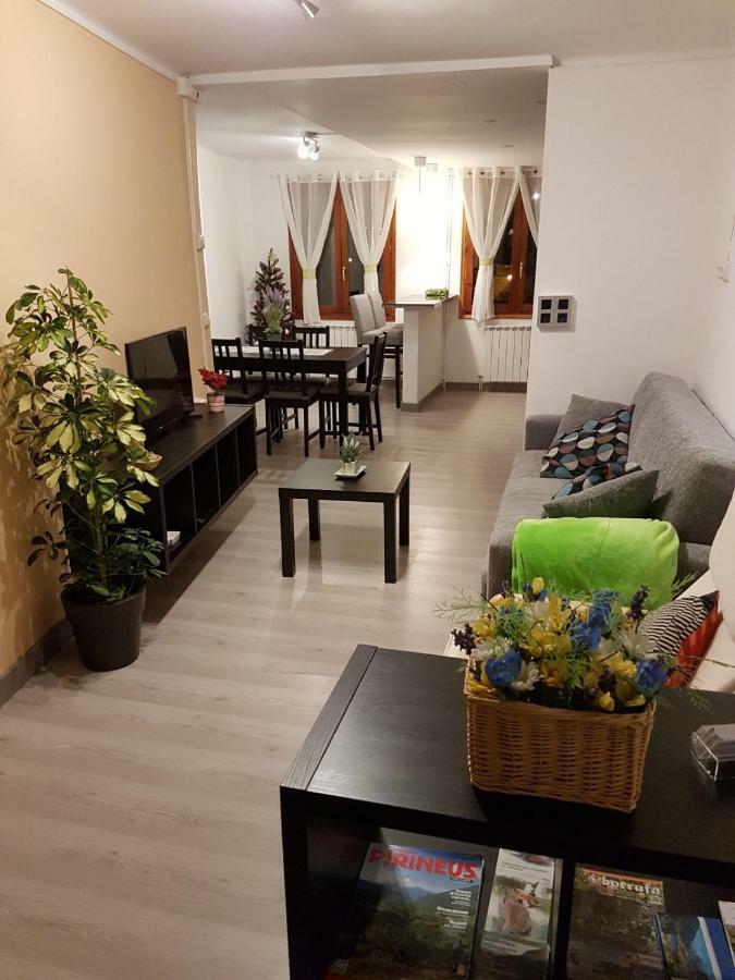 Casa Ponet Villa Valencia D'Aneu Eksteriør bilde